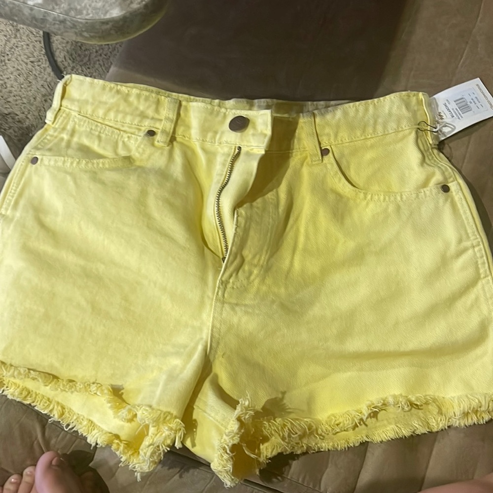 Wrangler high waits shorts!!!